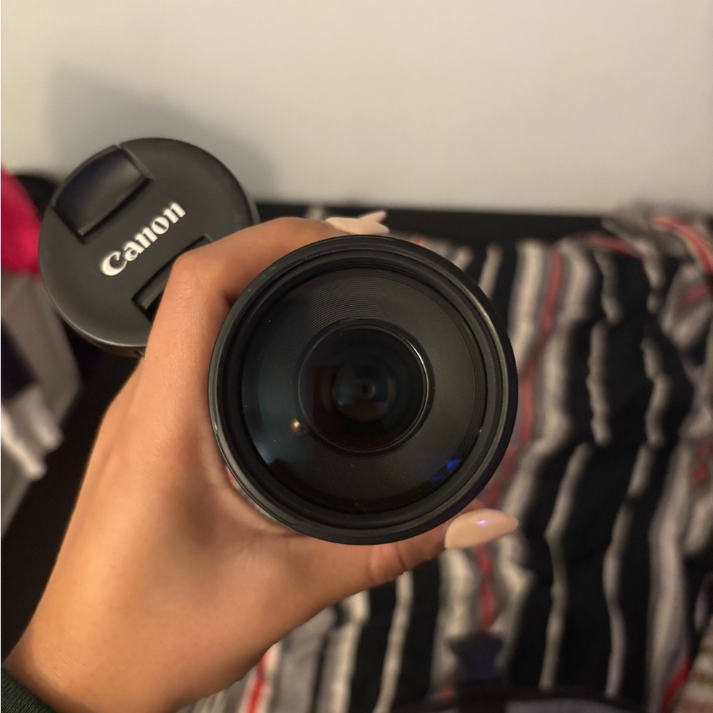 Canon EOS Rebel T5 Bundle - Picture 5 of 5